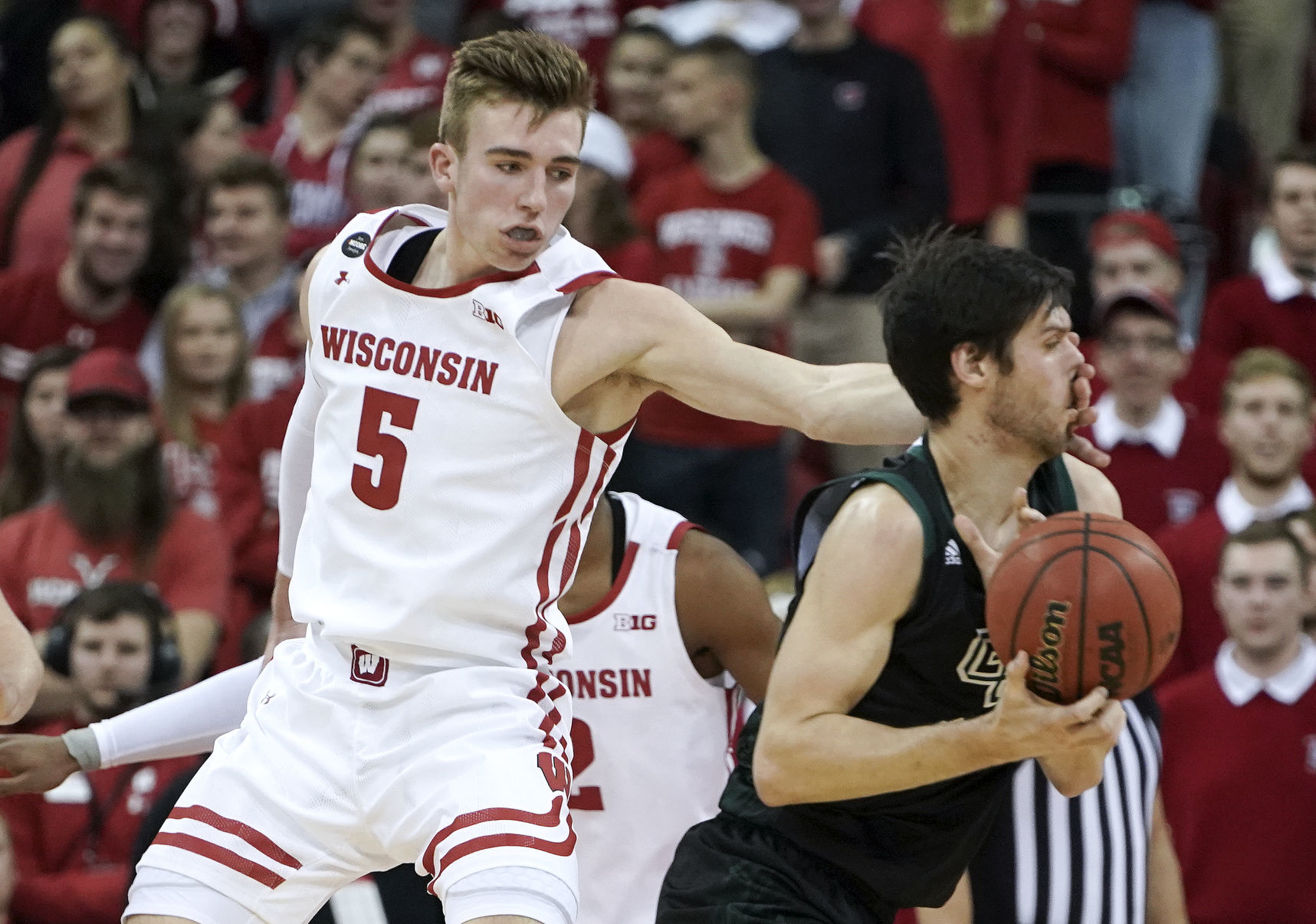 Badgers 88, Phoenix 70